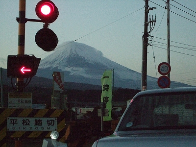 ¾